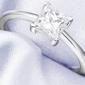 Francis Claire Gorgeous Size 6 Bellamy 0.85 carat princess-cut moissanite